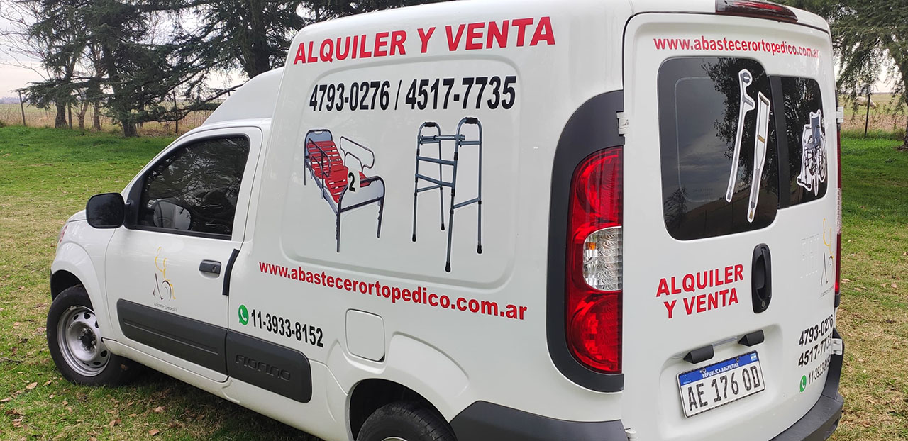Nuestra camioneta de logística para entregas rápidas y seguras